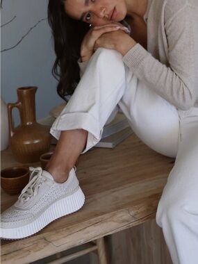 Dolce Vita Dolen Platform Sneaker in Sandstone Knit Size 8